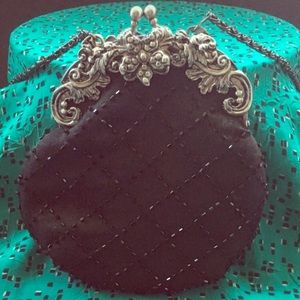 Black Kiss Lock Purse